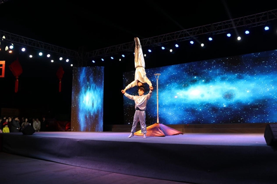 雜技表演.jpg