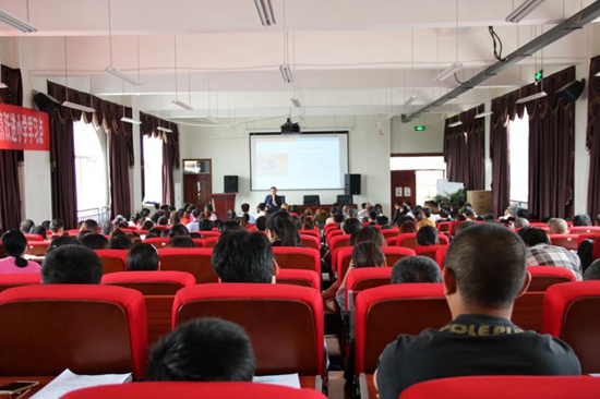 講座現(xiàn)場2.jpg