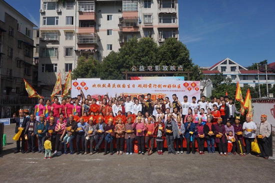 1538967380915469.jpg 合影留念.jpg