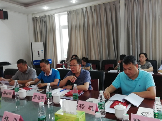 1528189840131647.jpg 專家指導(dǎo).jpg