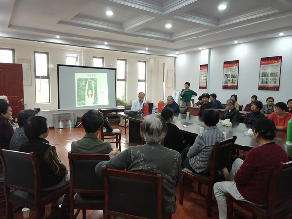 北侖區(qū)春曉成校成功舉辦中醫(yī)養(yǎng)生講座_副本.jpg