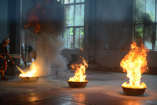“不忘筑夢(mèng)初心，牢記安全使命”消防技能趣味賽在洋沙山社區(qū)成功舉行 (3)(1).JPG