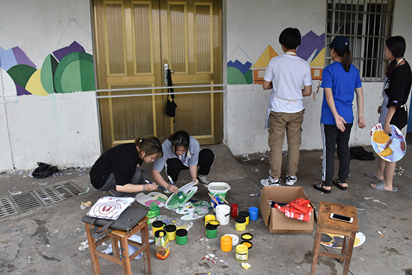 寧波大學(xué)暑期社會(huì)實(shí)踐牽手“醉美春曉”農(nóng)村文明示范線 (3)(1).jpg