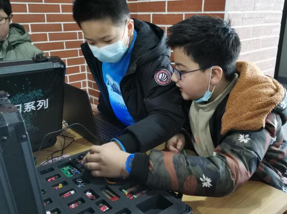 1613877925434893.jpg 1613877925434893.jpg