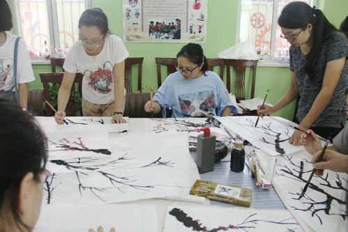 集賢里幼兒園開展&ldquo;暢享國畫藝術(shù)神韻&rdquo;教師國畫培訓2&mdash;&mdash;1.jpg