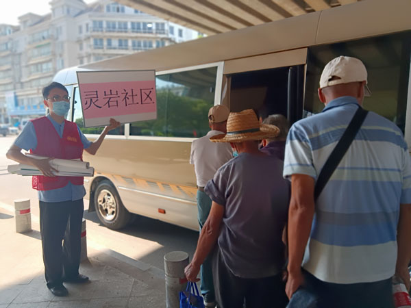 1639835036841669.jpg 老年人新冠疫苗接種專列 (1).jpg