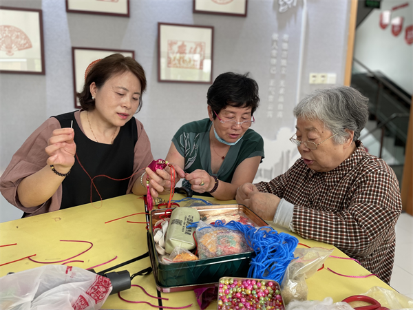 制作香囊 傳承非遺 (2).png