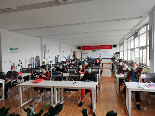 靈山大講堂326期——老年人交通安全宣傳講座 (2).jpg