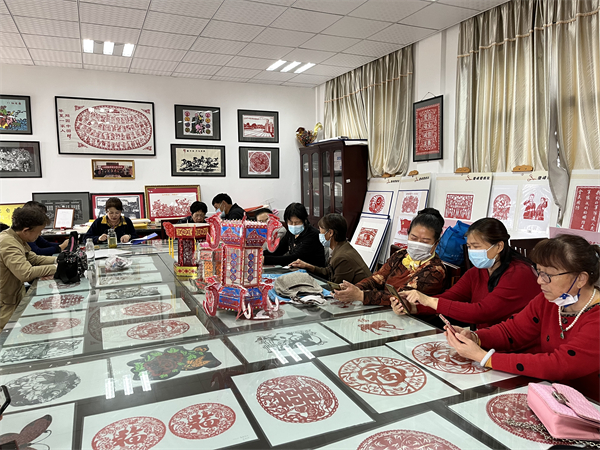 1672059603477829.jpg 面對面建立線上學(xué)習(xí)群.jpg