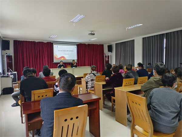 北侖區(qū)春曉成校、慈岙村共同組織舉辦微網(wǎng)格長“數(shù)字化指揮應(yīng)用”培訓.jpg