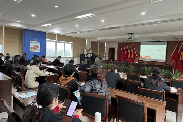 1672121784204868.jpg 橫楊社區(qū):激發(fā)為民服務(wù)活力 開展微網(wǎng)格培訓(xùn) (1).jpg