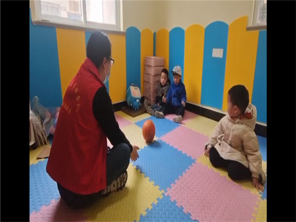 1677674739123801.jpg 北侖柴橋成校:家門口的照護(hù)驛站“開課” 打造多元養(yǎng)育照護(hù)體系.jpg