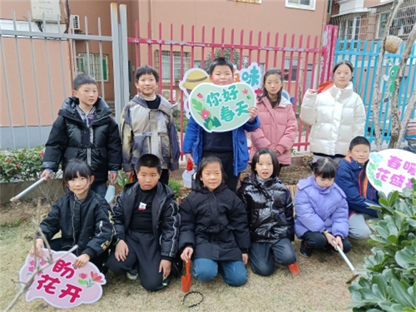 1677721585732761.jpg 節(jié)氣里 學農(nóng)事 乘著春風播種希望.jpg