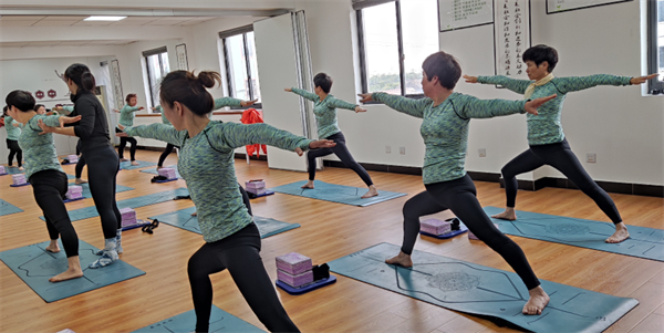 1679123381987435.png 瑜伽.png