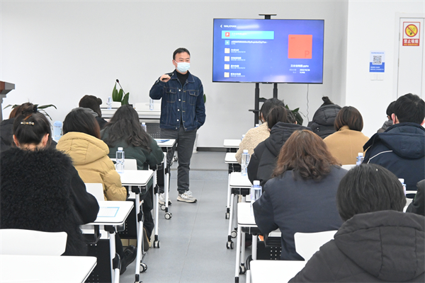 戚家山成校：學(xué)攝影知識(shí) 強(qiáng)實(shí)踐技能-1.JPG