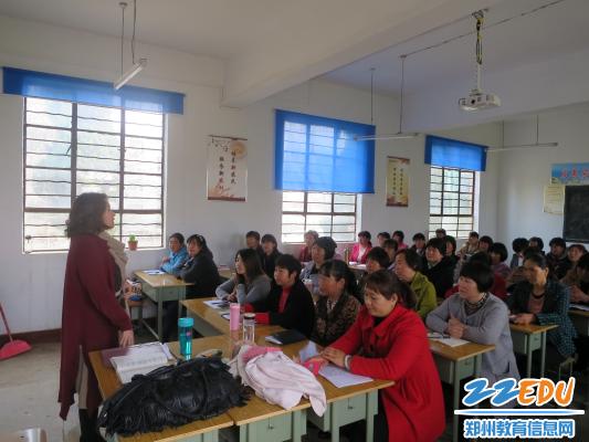 觀看中牟縣雁鳴湖鎮(zhèn)社區(qū)學校月嫂培訓班