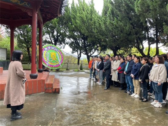 學(xué)黨史銘初心 百年潮涌憶先烈1.jpg