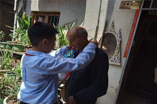 童心向黨過立夏 聽爺爺奶奶講黨史 (1).jpg