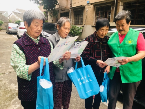 垃圾分類入戶宣傳 源頭提升分類意識(shí).jpg