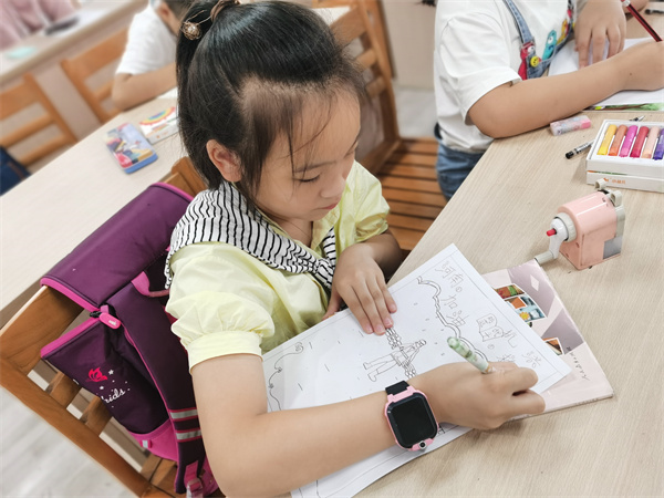 北侖區(qū)春曉成校春曉湖工業(yè)社區(qū)假日學(xué)校：關(guān)注河南汛情，送上真心祝福 (2).jpg