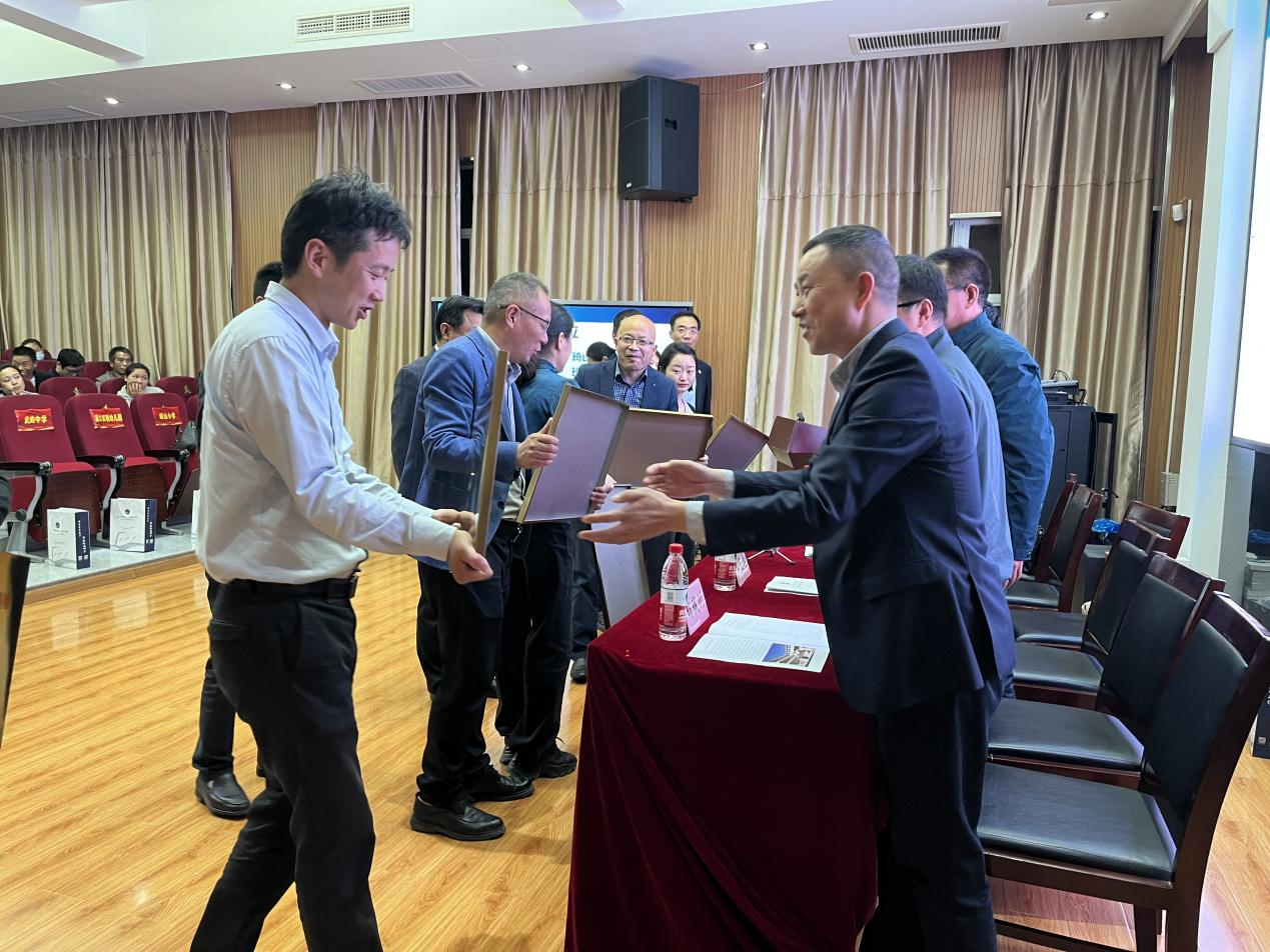 1683877369501510.png 1683877369501510.png