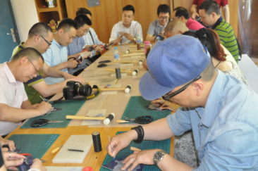 參培學(xué)員體驗(yàn)創(chuàng)意手工課1.png