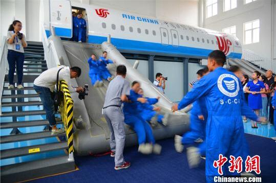 2 QQ截圖20160519084421.jpg