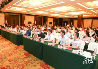 培育新時(shí)代產(chǎn)業(yè)工人，這場(chǎng)會(huì)議對(duì)廣東建設(shè)職業(yè)教育提出展望